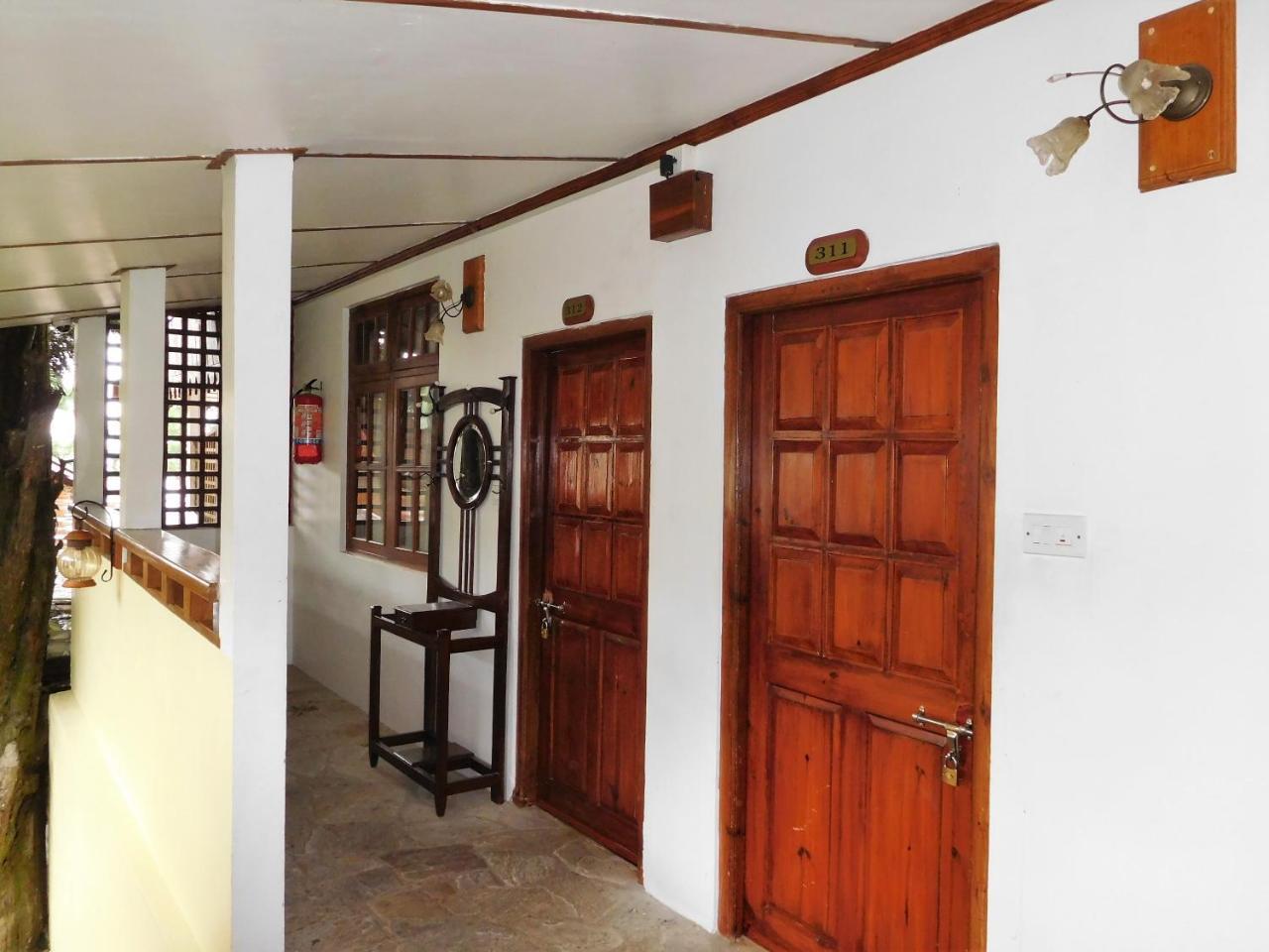 The Heritage Club - Tripura Castle Hotel And Spa Shillong Exterior foto